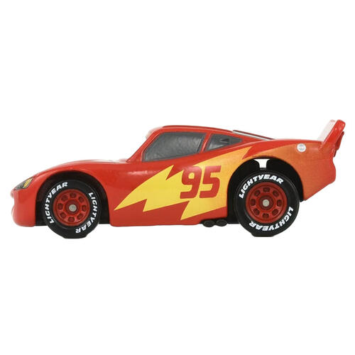 Tomica Disney Cars No. C-34 Lightning Mcqueen (Road Trip)